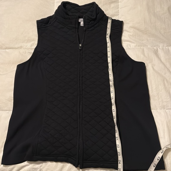 Croft and Barrow Quilted Vest - Picture 4 of 4